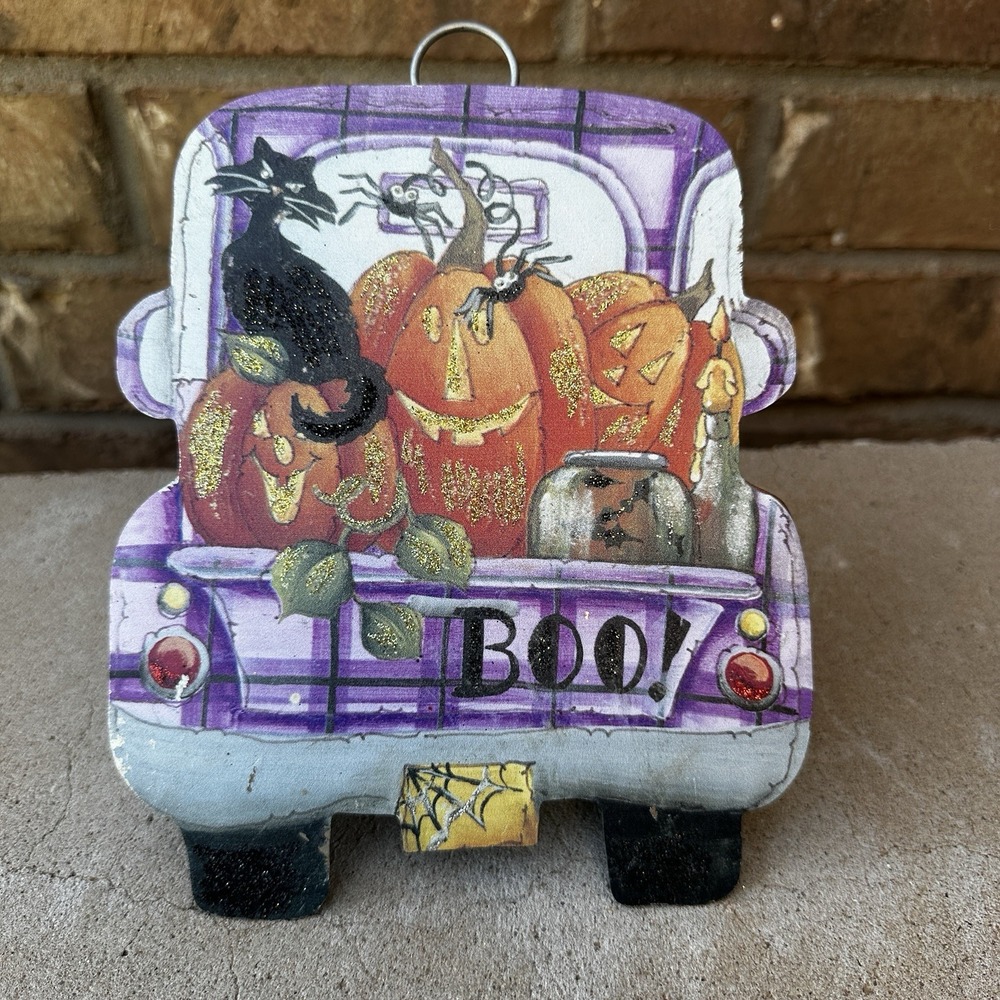 Round Top Collection Mini Pumpkin Farm Truck Gallery Charm 6x6x1 Halloween Decor